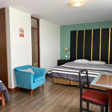 Venecia Hotel Carrion Трухильо Экстерьер фото