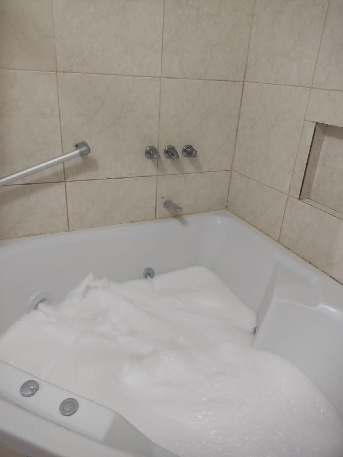Venecia Hotel Carrion Трухильо Экстерьер фото